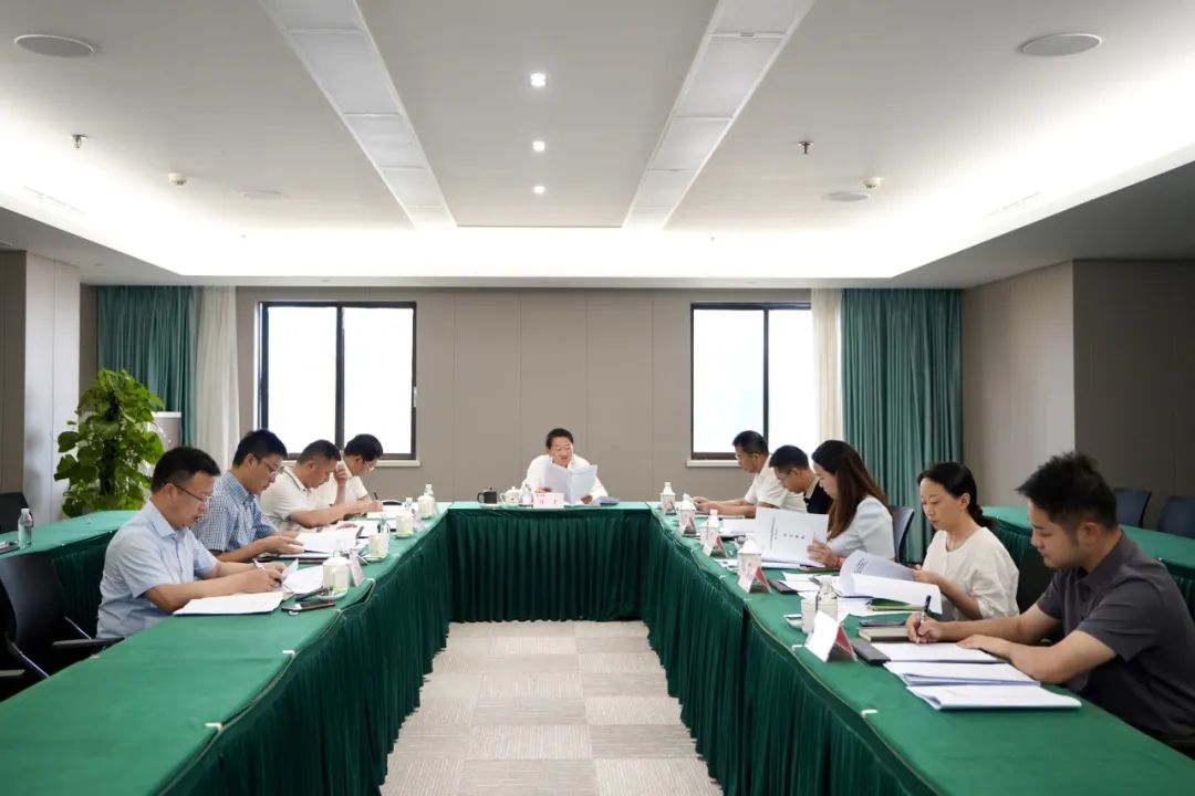 省尊龍凱時(shí)集團(tuán)黨委書(shū)記、董事長(zhǎng)任丁主持尊龍凱時(shí)黨校第2次校務(wù)委員會(huì)會(huì)議